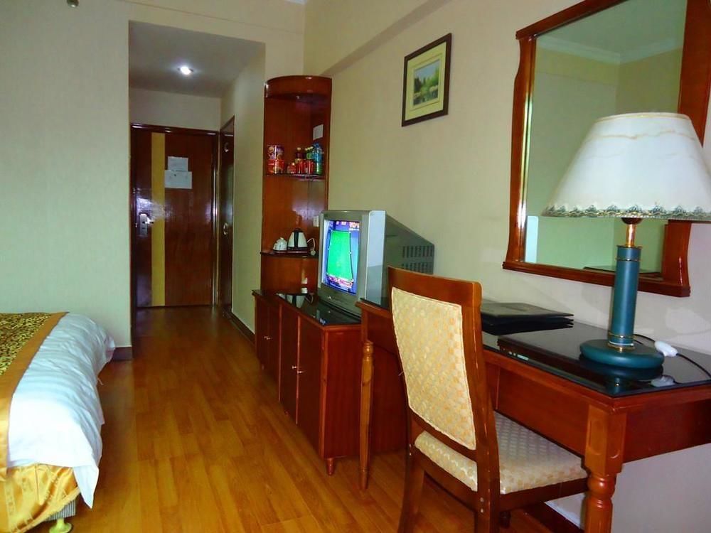 Half-Moon Hotel Shenzhen Extérieur photo
